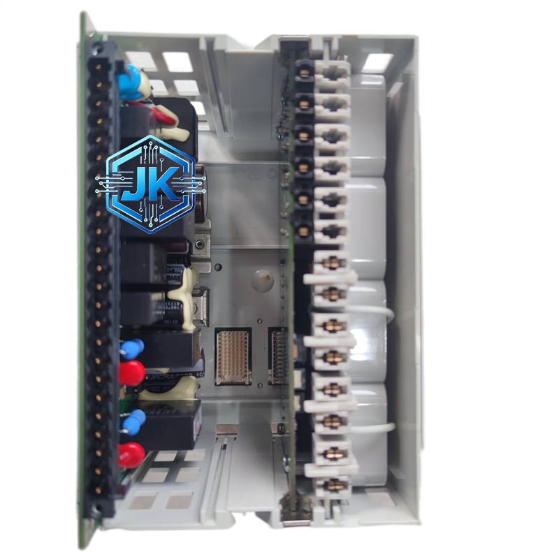ABB REF615 HBFFAEAGNBC6BNA11G 线路保护控制装置(旗舰配置)