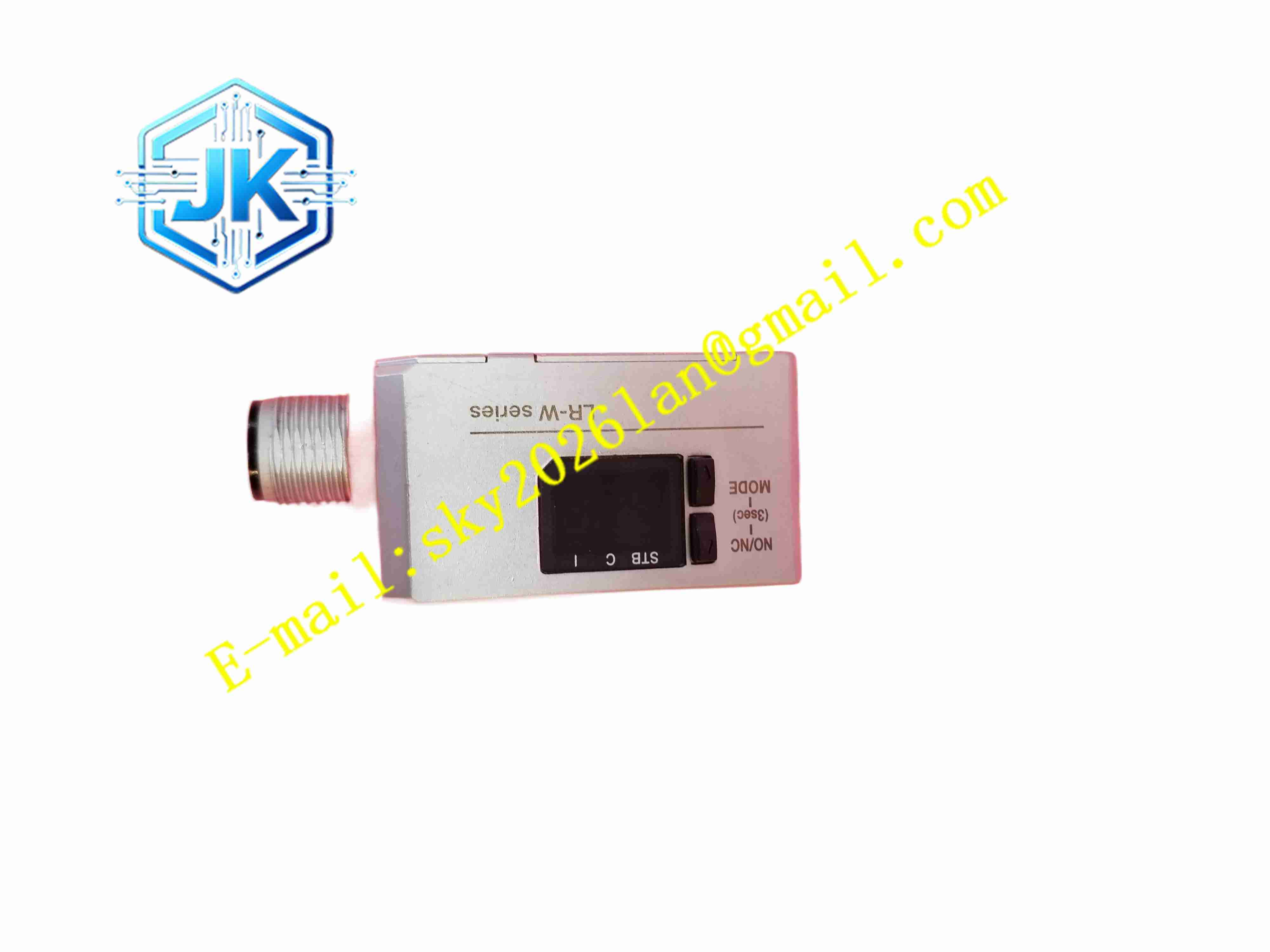 KEYENCE LR-W500C 白色光点光电传感器